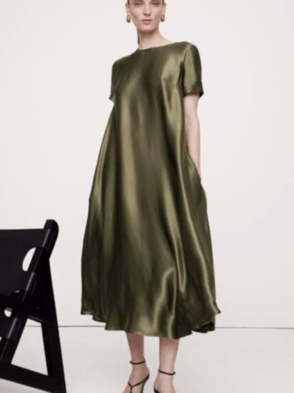 Banana Republic Aurelia Italian Satin Trapeze Dress Womens Medium OLIVE #604019